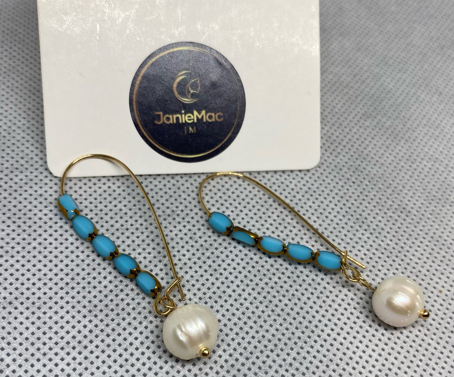 Are you set!! Freshwater Pearl earrings
