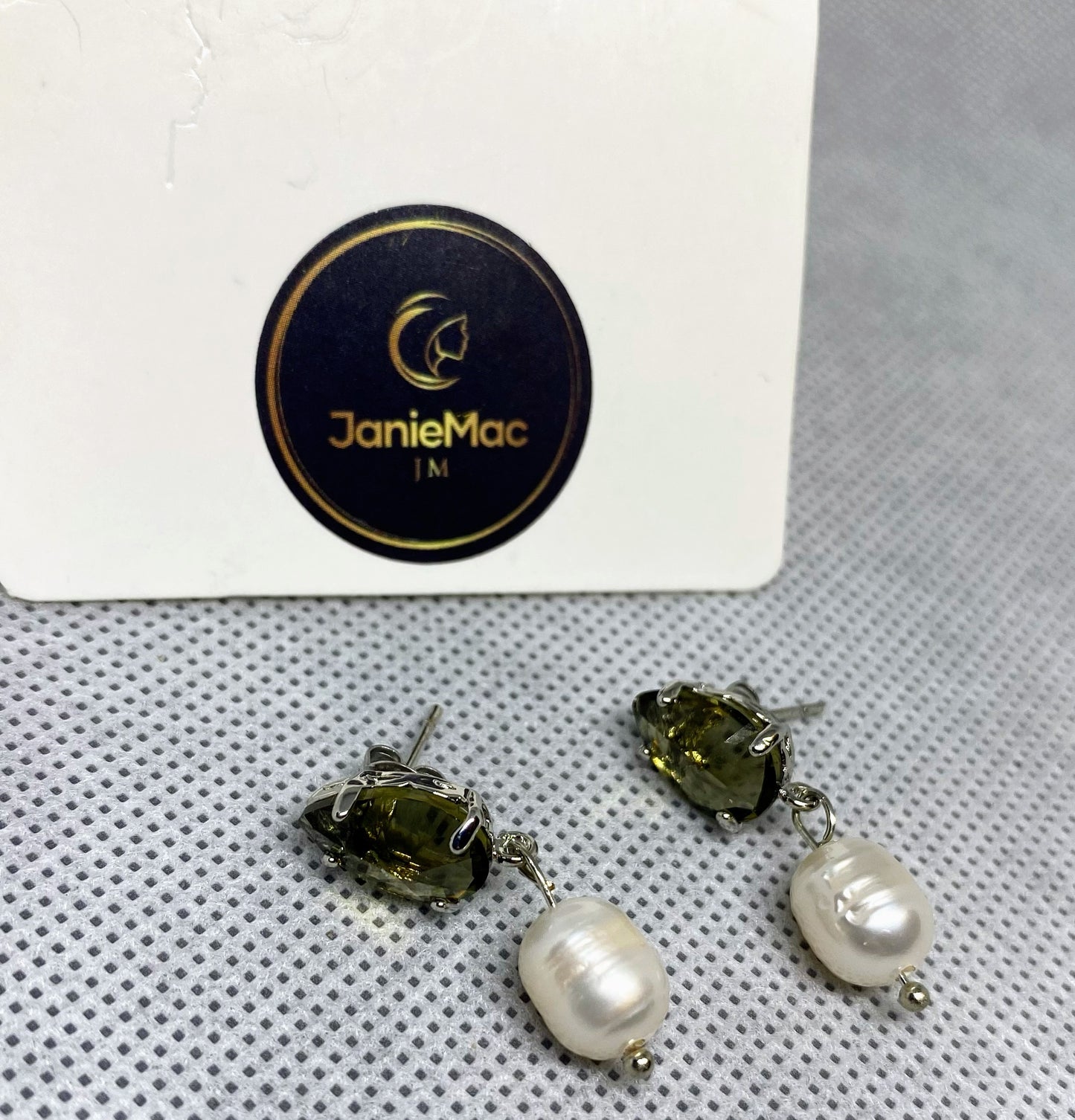 Olive green crystal and freshwater Pearl earrings