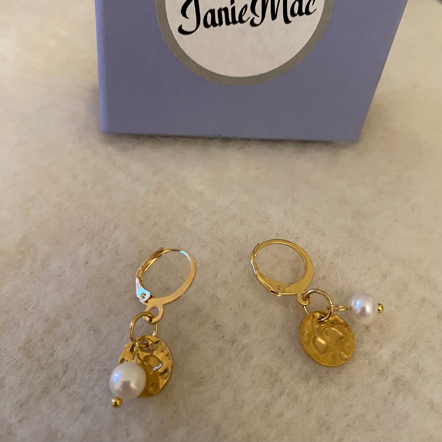 Cutie earrings