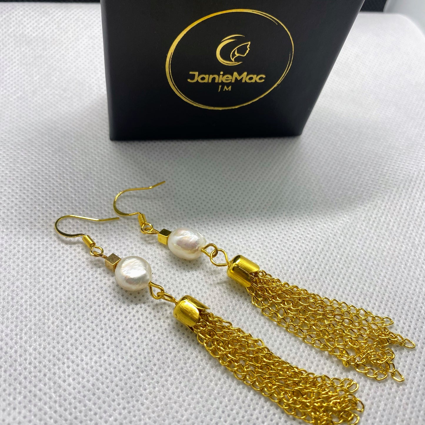 Goldie Tassel Freshwater Pearl earrings