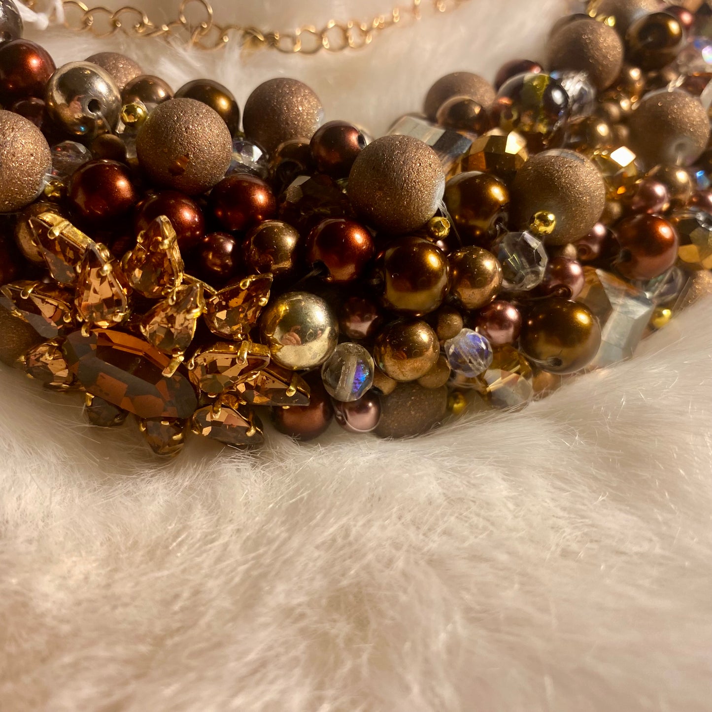 Vintage Brooch Collar