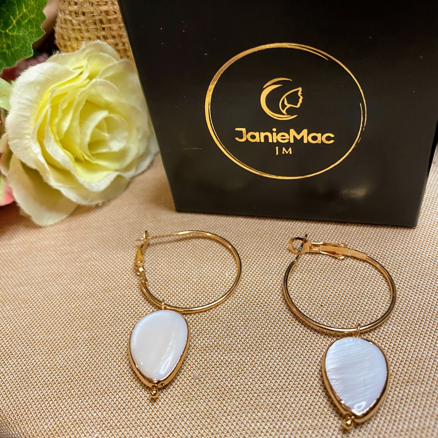 Shell Pearl Hoop Earrings