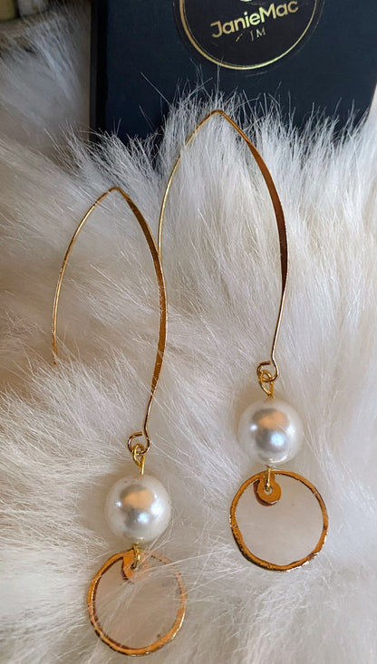 Allure Pearl and Capriz Earrings