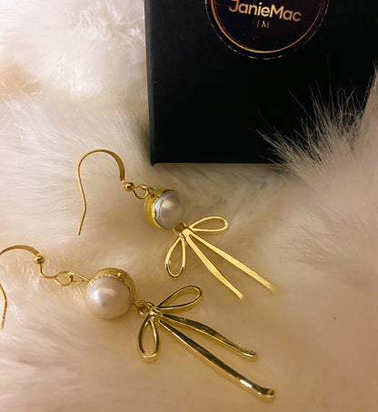 Bow and Fresh Water Pearl Earrings