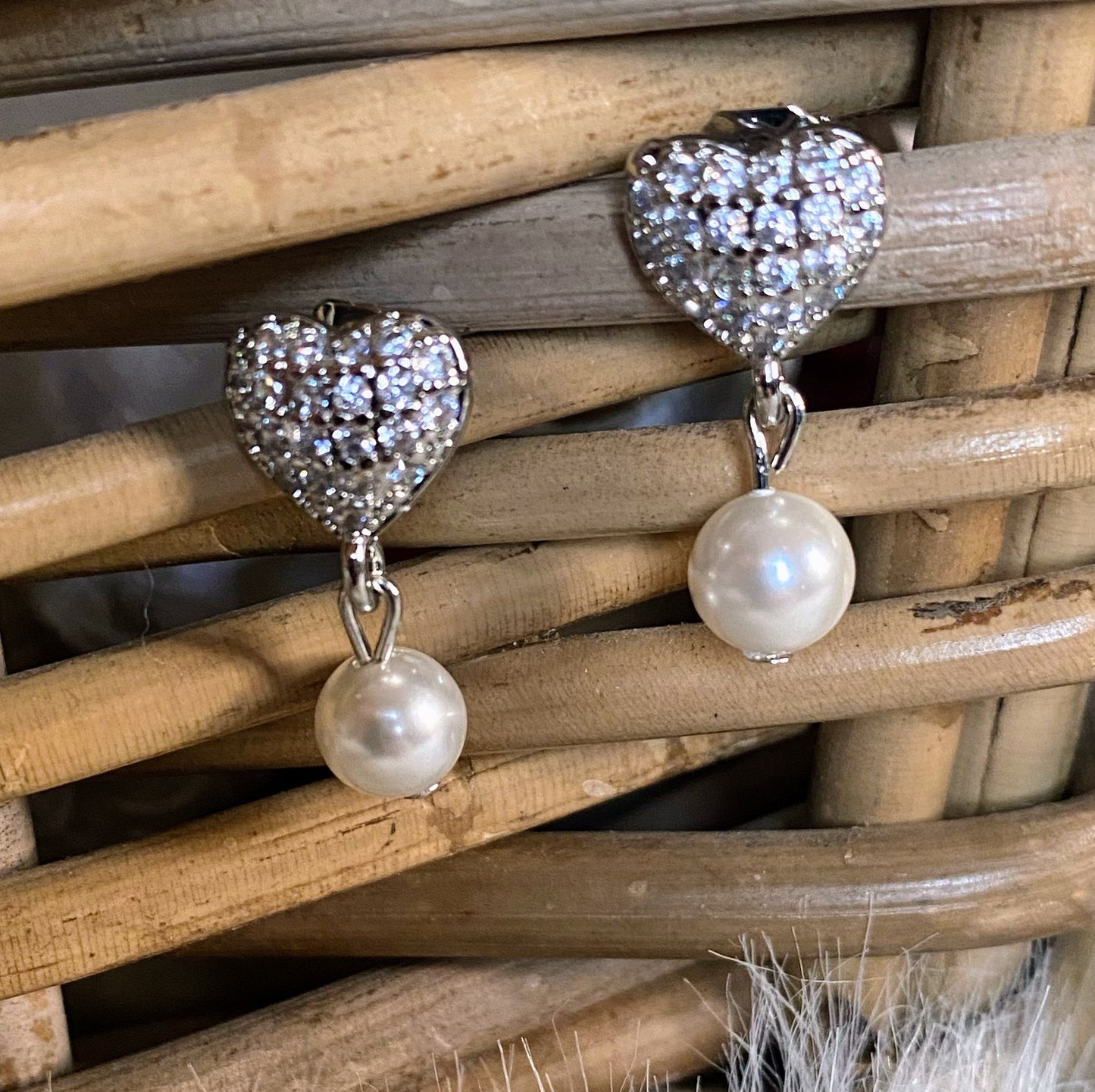 Cutie Earrings