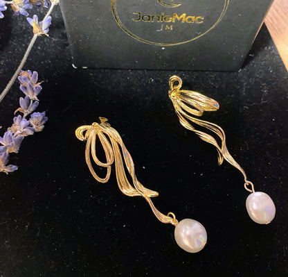 Stunning Bow Earrings