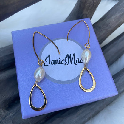 Outstanding Freshwater pear earrings