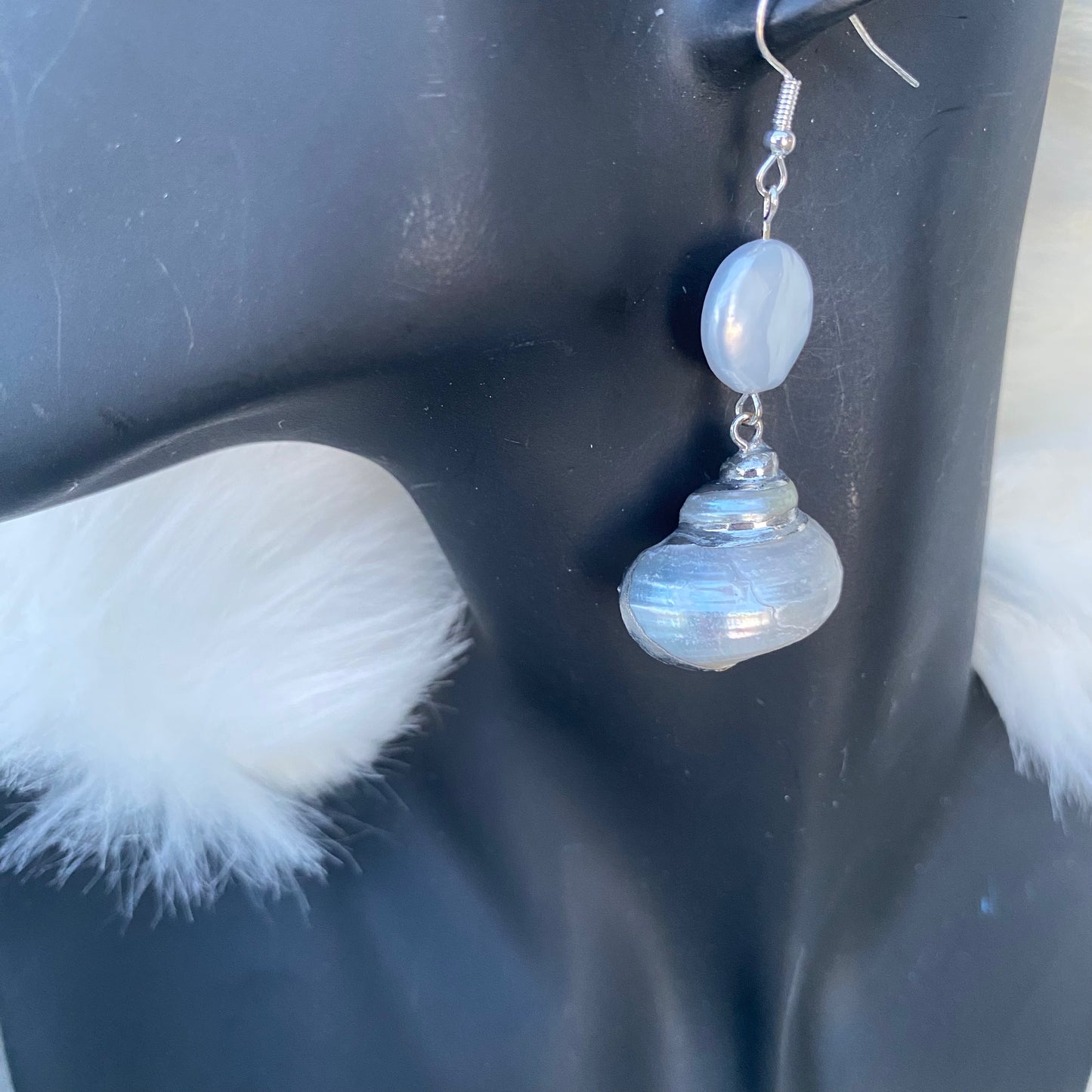 Shell Pearl Earrings